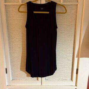 Women's Black Sleeveless Top